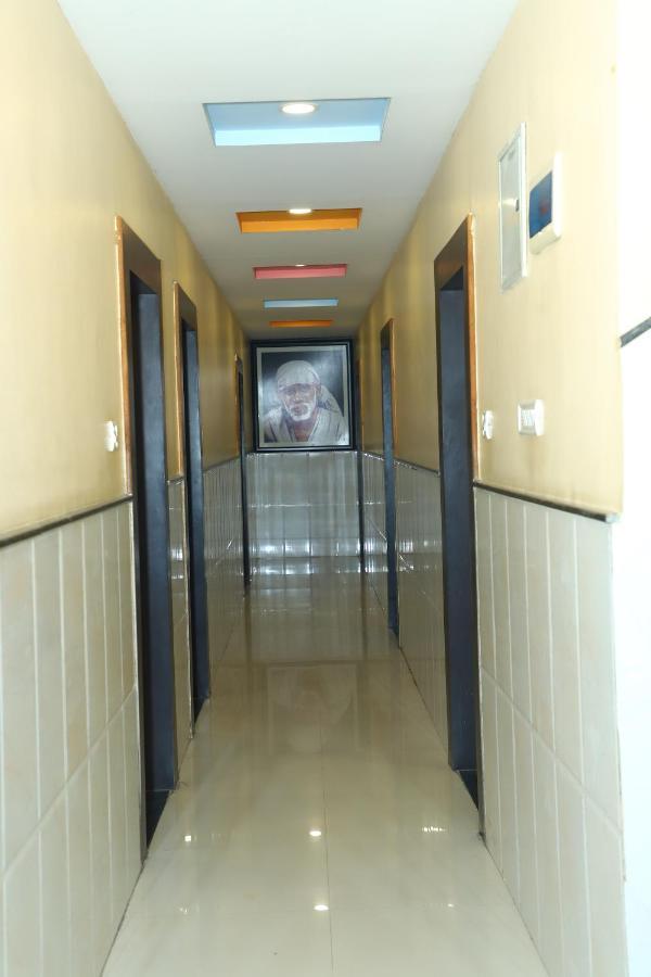 Sai Madhavi Palace Hotel Shirdi Bagian luar foto